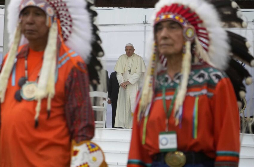 El Papa se dispone a pedir una disculpa histórica por los abusos escolares en Canadá