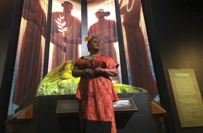  El museo de Hawai revisa la historia de los curanderos de género fluido