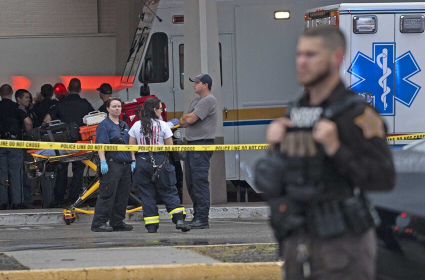  Jefe: 3 muertos en un tiroteo en un centro comercial de Indiana; un testigo mata al tirador