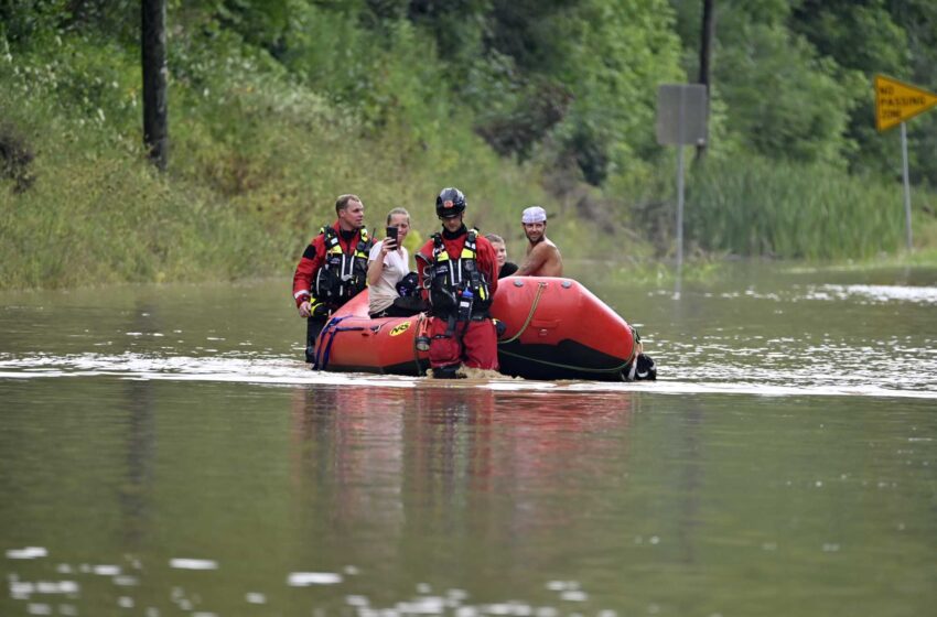  Las inundaciones de los Apalaches dejan al menos 16 muertos mientras los equipos de rescate se despliegan