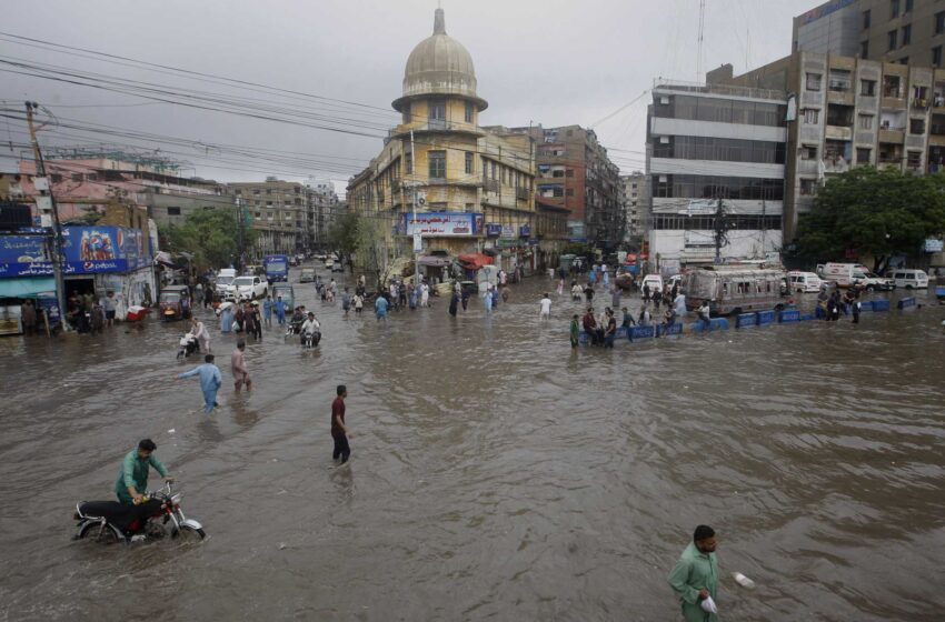  Las lluvias monzónicas matan a 147 personas en menos de un mes en Pakistán