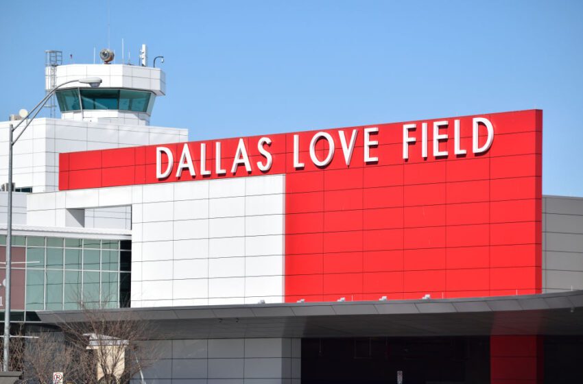  Policía: Una mujer abrió fuego en el aeropuerto de Dallas; un policía le disparó
