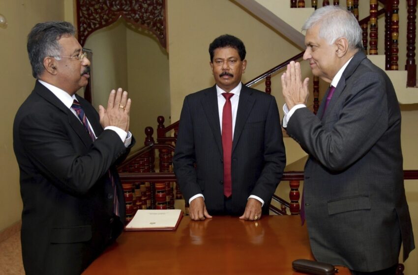  Wickremesinghe se convierte en presidente interino de Sri Lanka