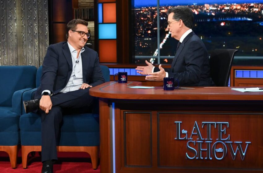  “¡Mira cómo va!”: Stephen Colbert y Chris Hayes asan a Josh Hawley