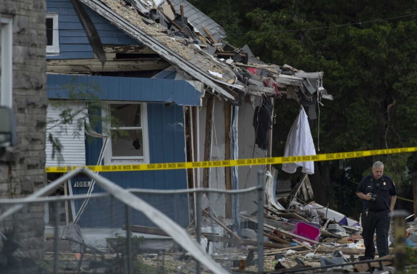  El forense adjunto: La explosión de una casa en el sur de Indiana mata a 3 personas