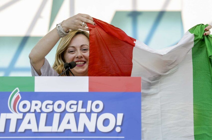  El líder de la extrema derecha italiana, Meloni, se sube a la ola de popularidad en las encuestas