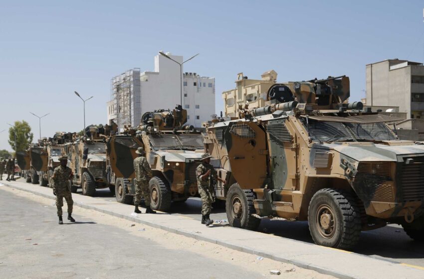  Enfrentamientos mortales sacuden la capital de Libia y matan a 13 civiles