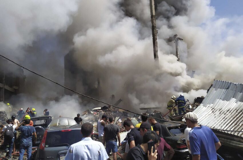  La explosión de fuegos artificiales en el mercado de Ereván causa un muerto y 36 heridos