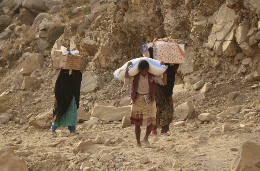  Los grupos de derechos instan a los Houthis de Yemen a poner fin al bloqueo de Taiz
