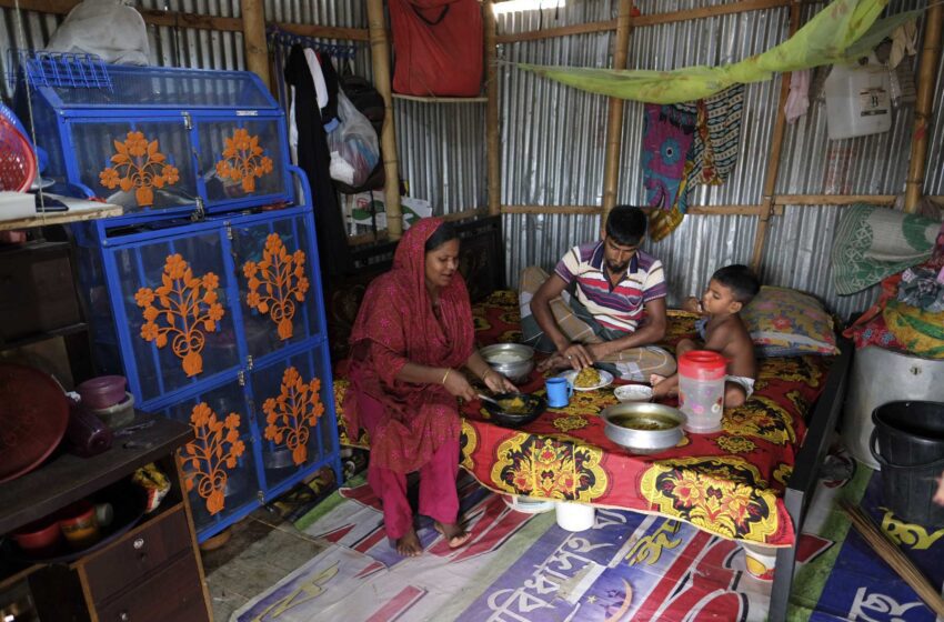  Migración climática: Las inundaciones obligan a una familia de Bangladesh a huir