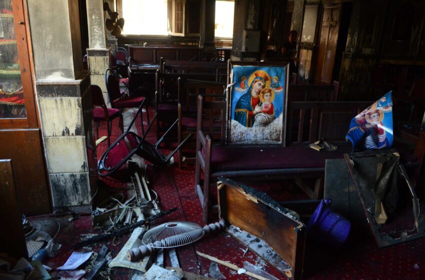  Un incendio en una iglesia copta de El Cairo mata a 41 personas, entre ellas 10 niños
