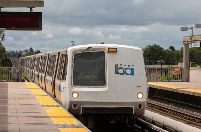  Una mujer fue agredida sexualmente y atacada en el tren, según el BART