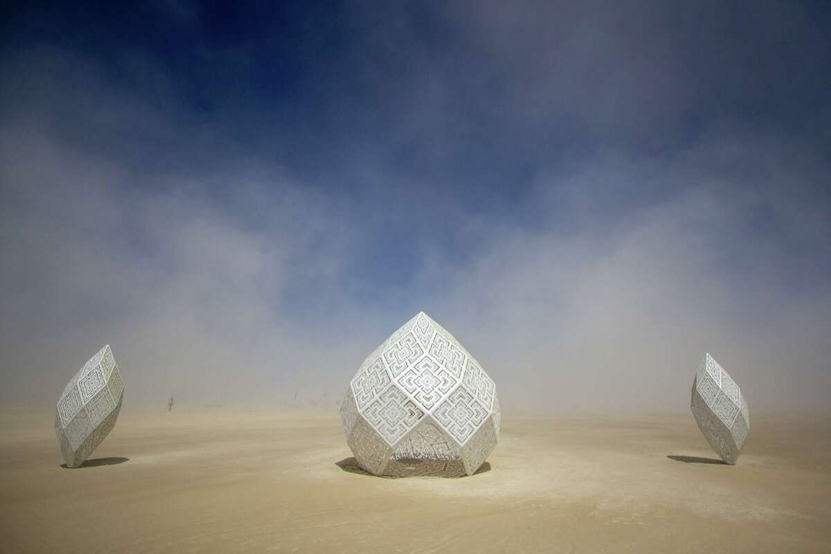 "Point of View" de HYBYCOZO en Burning Man 2022 en Black Rock Desert de Gerlach, Nevada. 
