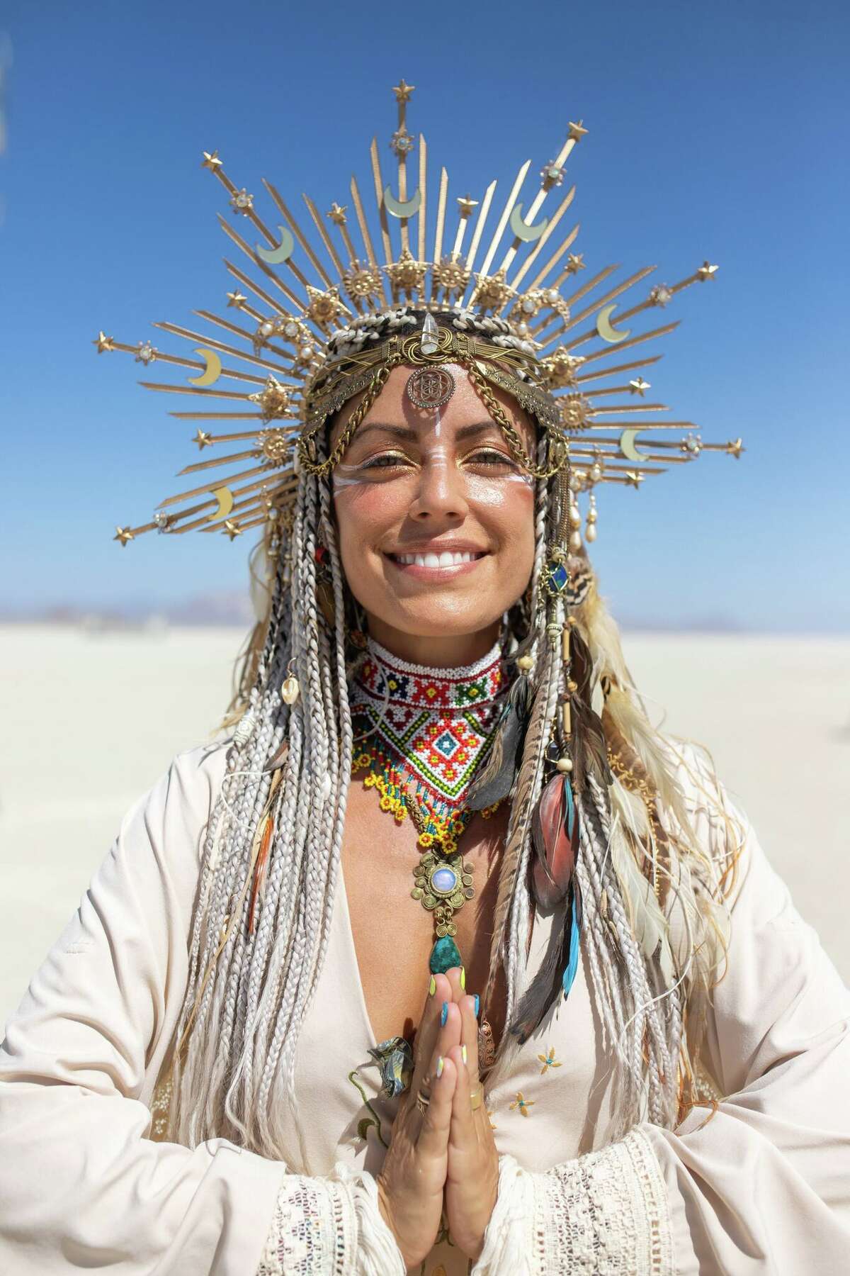 Gina Alexandra Galvez en Burning Man 2022 en el desierto Black Rock de Gerlach, Nevada.