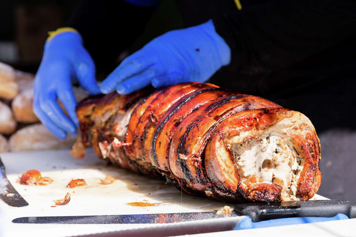 Porchetta en el camión de comida Roli Roti en el Ferry Building en San Francisco, California, el 20 de septiembre de 2022.