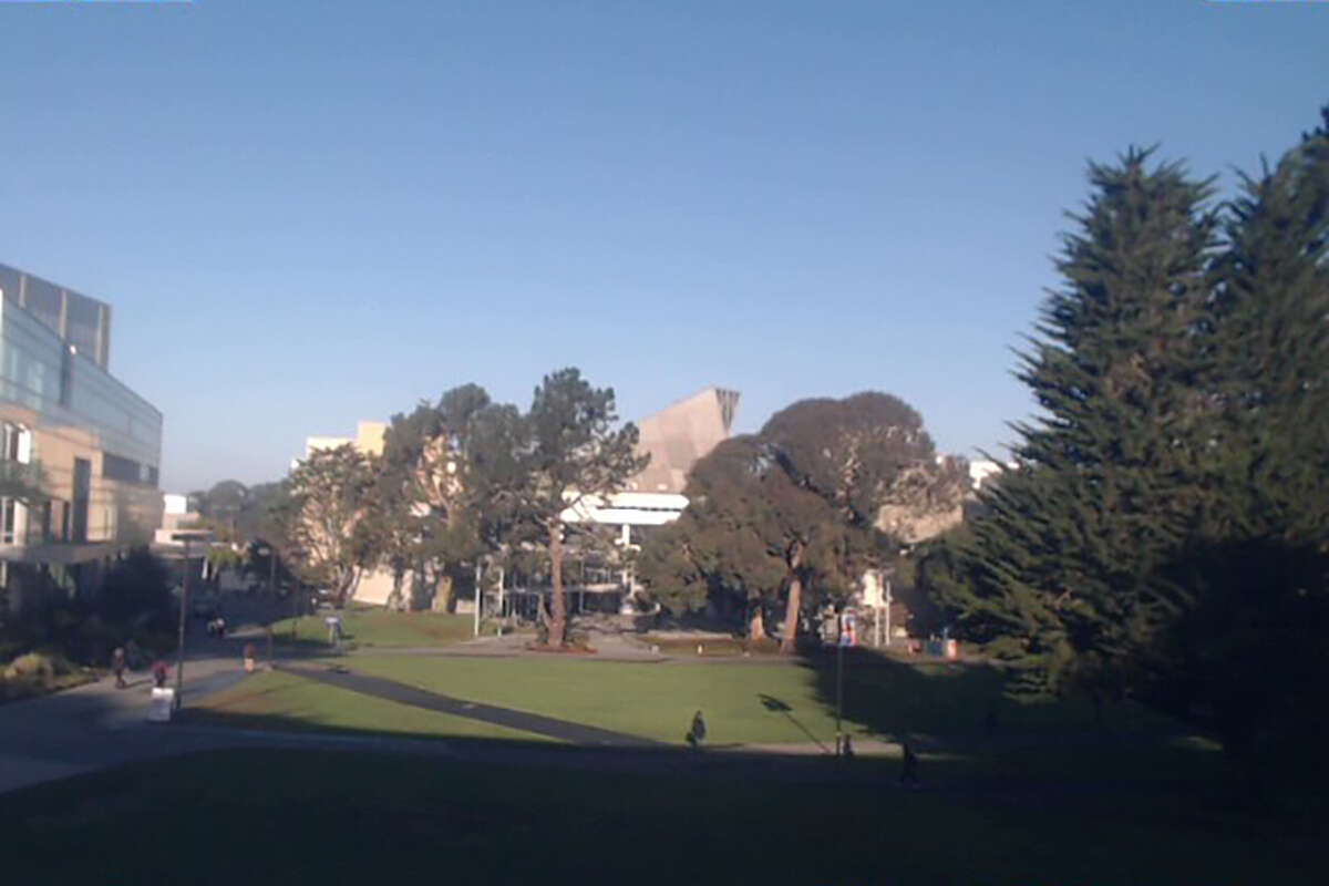 Una vista en el quad de SF State a través de Fogcam.