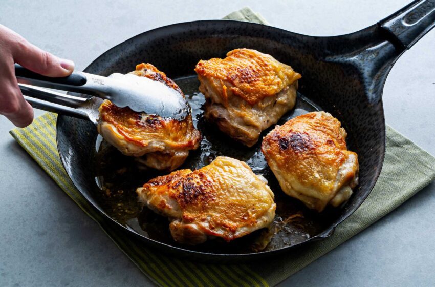 Charla de comida: Consejos para cocinar el pollo de manera uniforme.