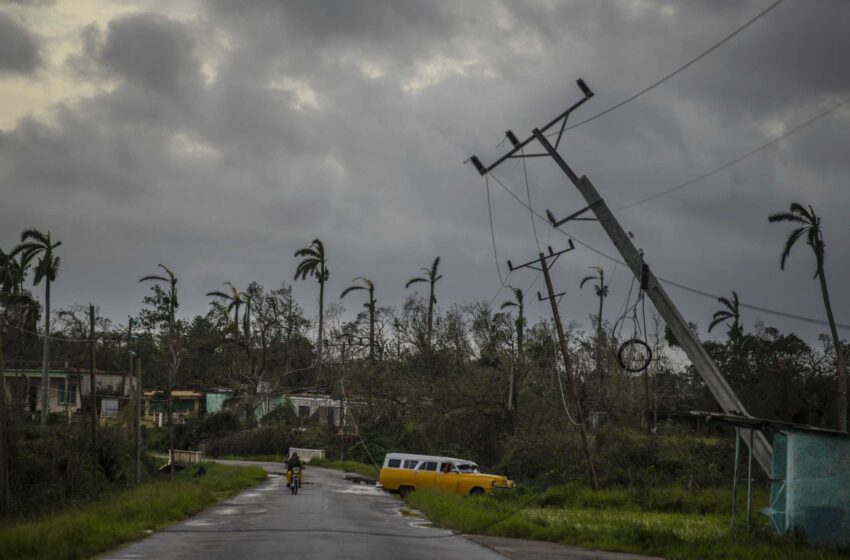  Cuba sin electricidad tras el paso del huracán por la red eléctrica