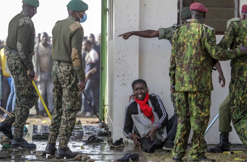  Decenas de heridos en un estadio durante la toma de posesión del presidente de Kenia