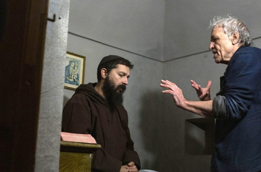  El director de ‘Padre Pío’, Abel Ferrara, defiende el papel de Shia LaBeouf como santo: “Él cree