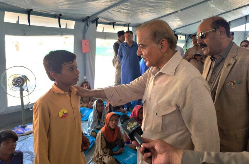  El primer ministro paquistaní promete indemnizar a las víctimas de las inundaciones