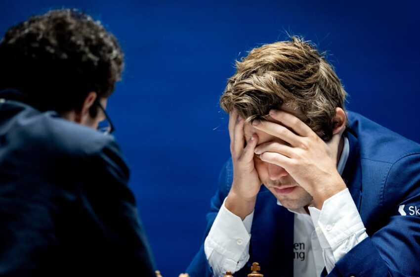  Las acusaciones de trampas sacuden el mundo del ajedrez después de que el campeón sufra una sorprendente derrota