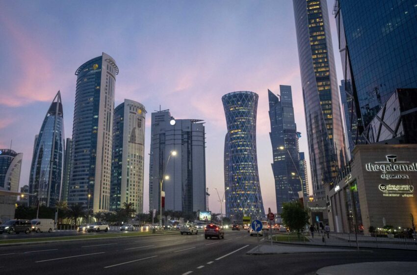  Los capitanes del Mundial quieren llevar brazaletes arco iris en Qatar