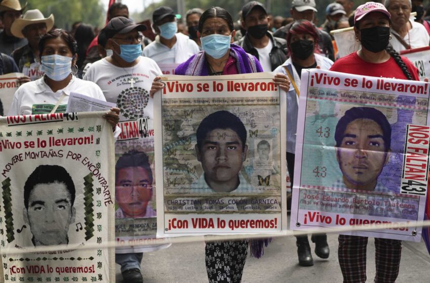  México detiene a un general en el caso de los estudiantes desaparecidos
