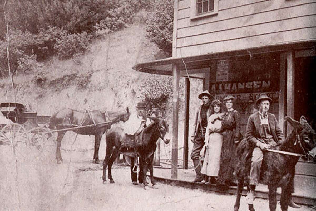 Hotel en Canyon, California, hacia 1890. 