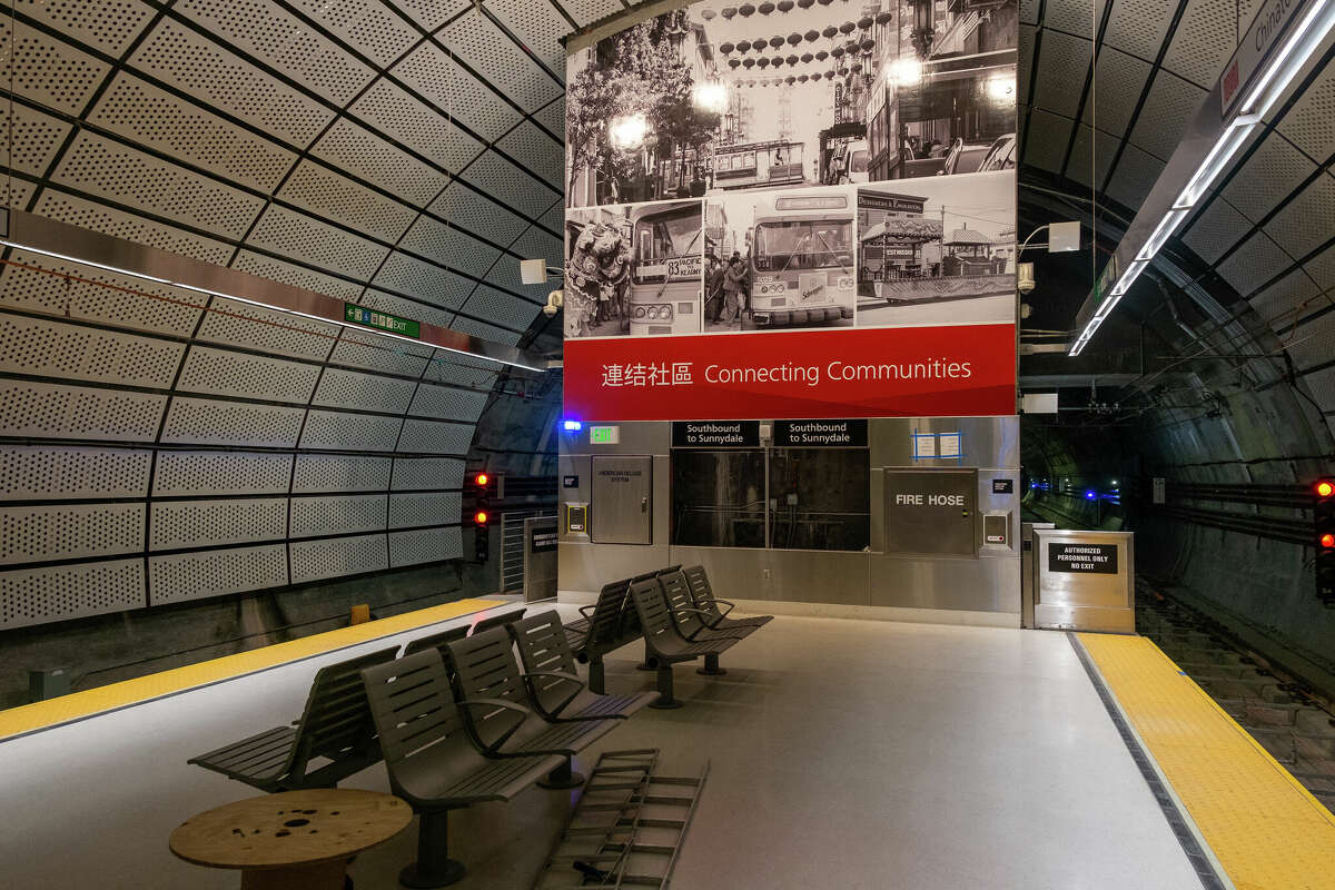 La línea SFMTA Central Subway atraviesa el corazón del centro de la ciudad y llega directamente a la estación Rose Pak de Chinatown, como se vio el jueves 20 de octubre de 2022 por la tarde.