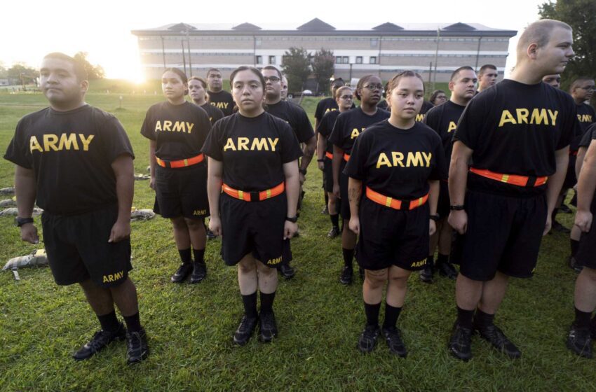  El Ejército ampliará los programas de reclutamiento y la inversión para llenar las filas