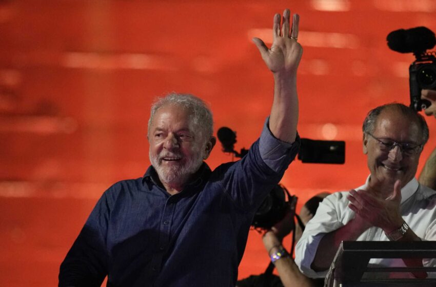  El brasileño Lula recuperará la presidencia tras vencer a Bolsonaro