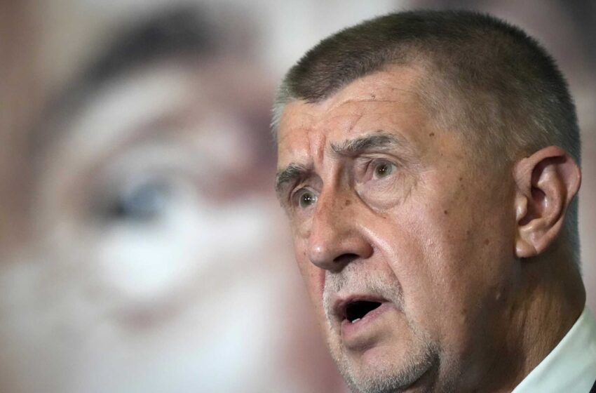  El multimillonario populista checo Babis promete presentarse a la presidencia