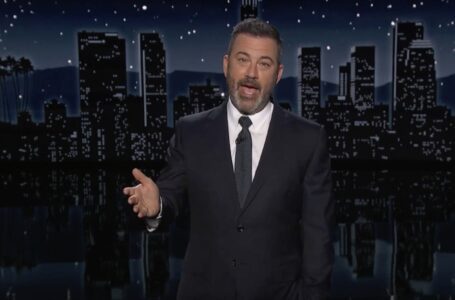 Jimmy Kimmel se burla del pene de Trump por ir contra los presentadores de la noche