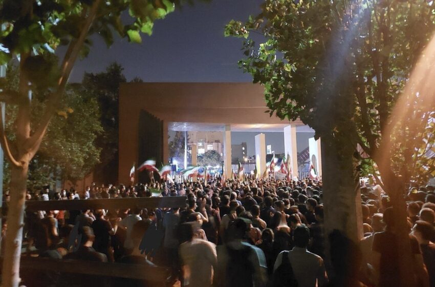  La universidad técnica de élite de Irán se convierte en el centro de las protestas
