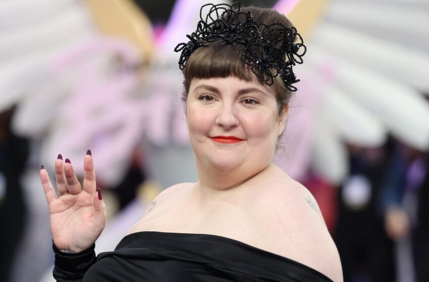  Lena Dunham vuelve a las andadas