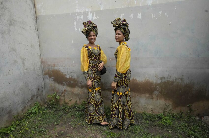  Una ciudad nigeriana celebra sus múltiples gemelos con un festival anual