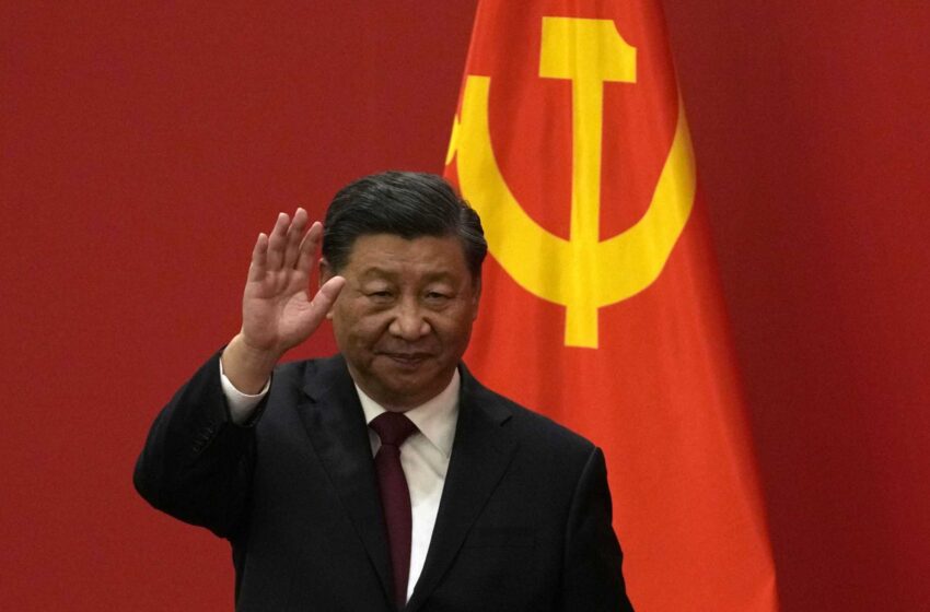  Xi de China amplía sus poderes y promueve sus aliados