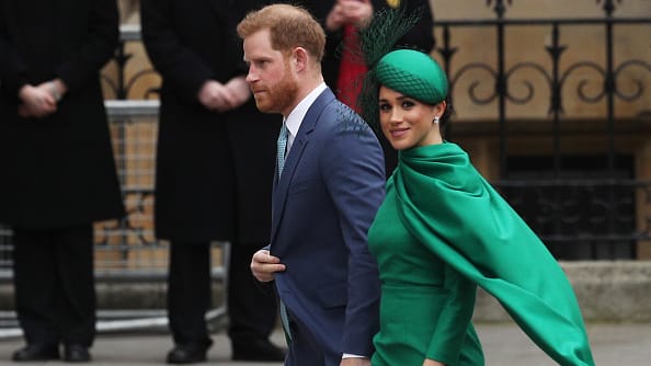  Es “improbable” que el príncipe Harry y Meghan Markle se unan a la realeza en su primera Navidad sin la reina Isabel