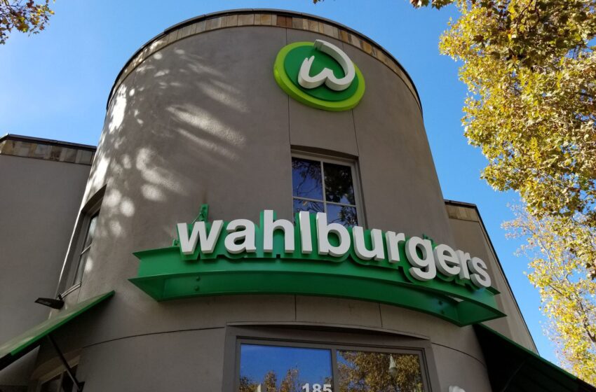  El popular restaurante pho del Área de la Bahía está reemplazando la tienda de hamburguesas de Mark Wahlberg en Palo Alto