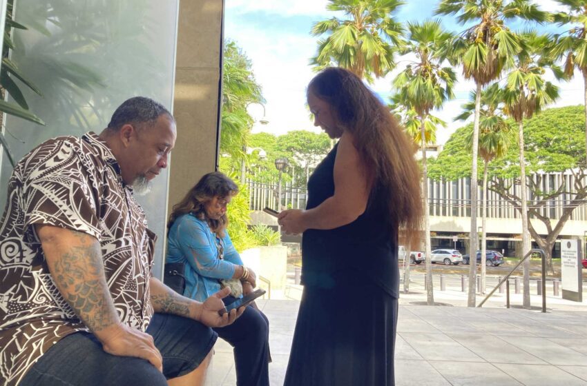  2 hombres hawaianos culpables de crimen de odio en la paliza a un hombre blanco