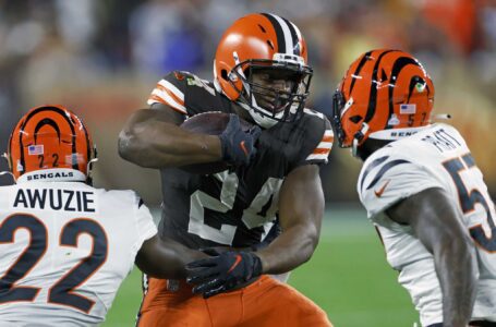 Chubb corre para 2 TDs, los Browns explotan a Burrow, los Bengals 32-13