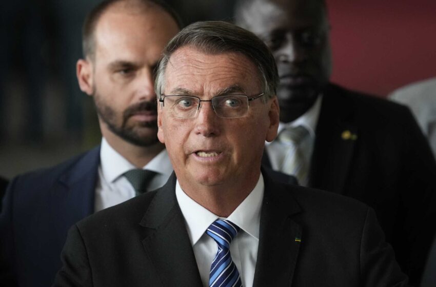  El brasileño Bolsonaro dice al Tribunal Supremo que las elecciones “han terminado