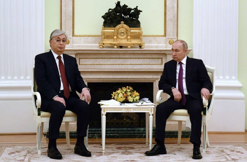  El líder kazajo se reúne con Putin en su primer viaje al extranjero tras las elecciones