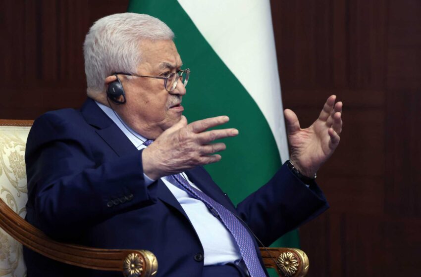  El líder palestino llega en silencio a Qatar para la inauguración del Mundial
