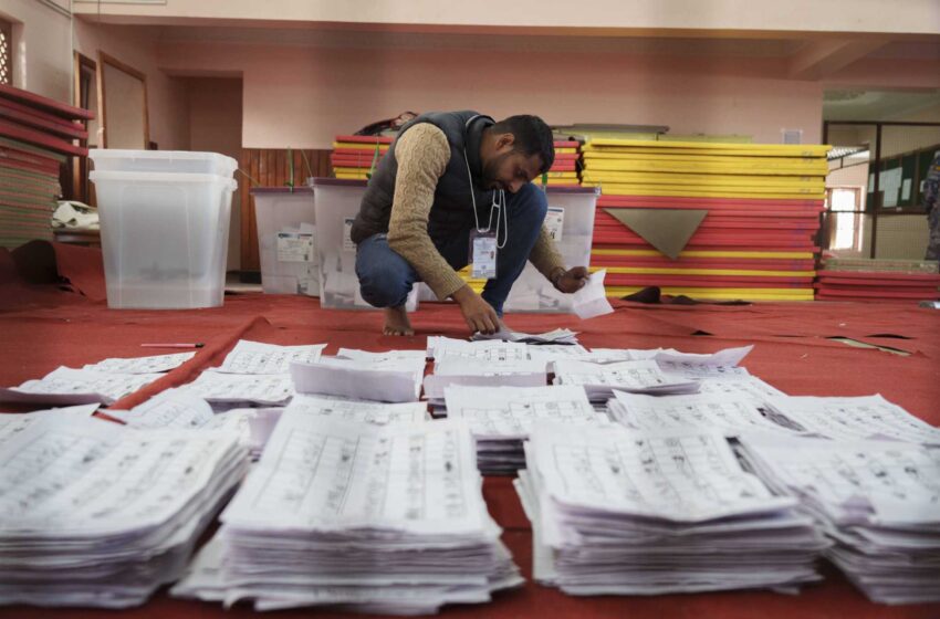  El principal partido de Nepal lidera los resultados de las encuestas, pero no tiene mayoría