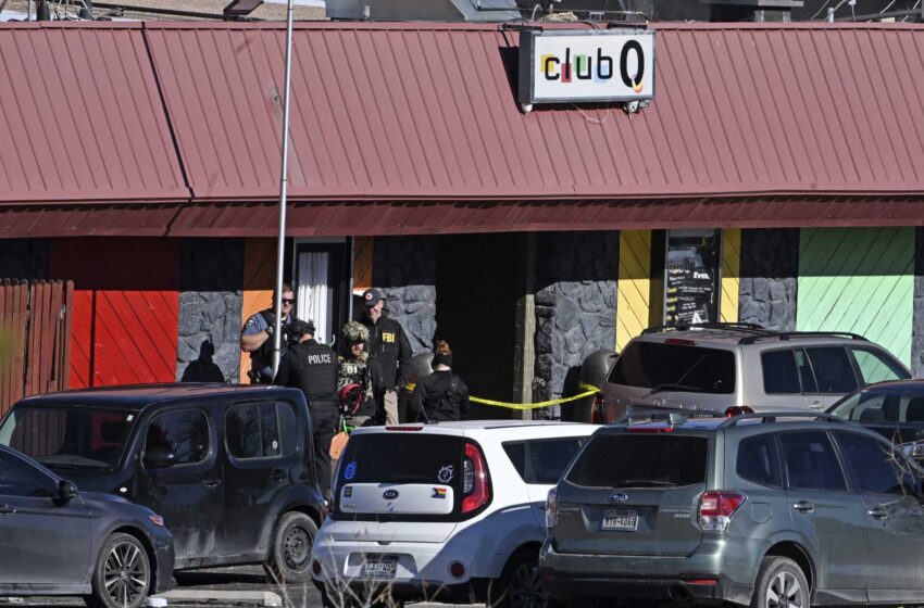  El sospechoso del tiroteo en un club gay evadió la ley de armas de bandera roja de Colorado