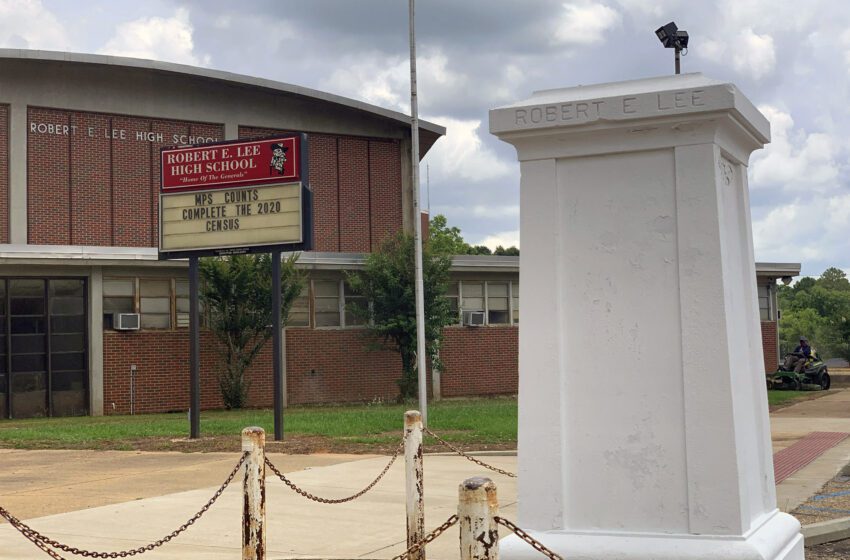  La capital de Alabama retira los nombres confederados de 2 escuelas