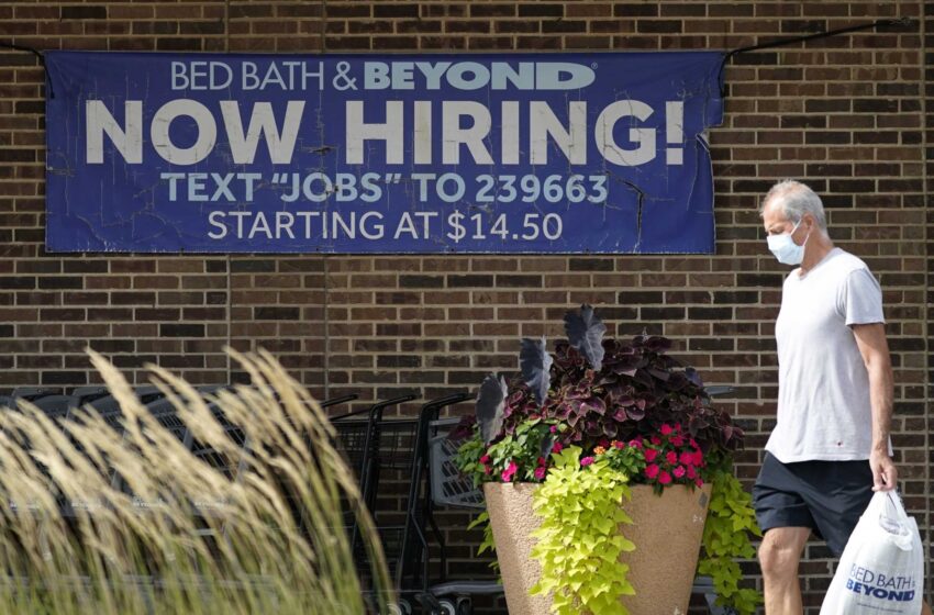  Las ofertas de empleo alcanzan los 10,7 millones a pesar de los intentos de la Fed por enfriar la economía