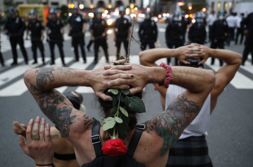  Los estados luchan contra el retroceso tras la ola de reformas policiales